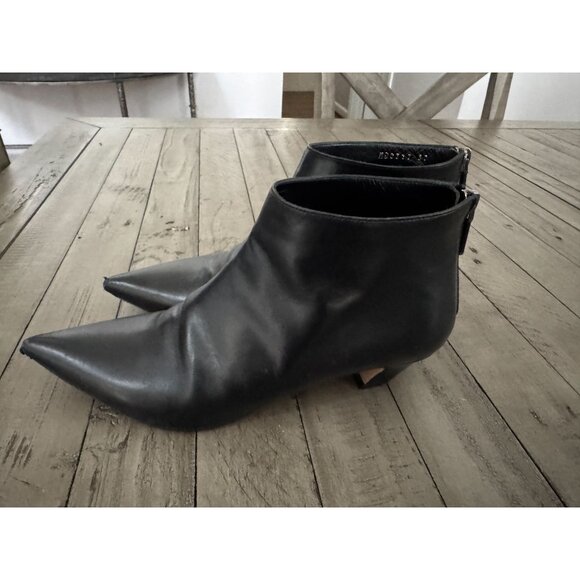 Christian Dior Black Leather Pointed Toe Ankle Boots 37 - Picture 2 of 8
